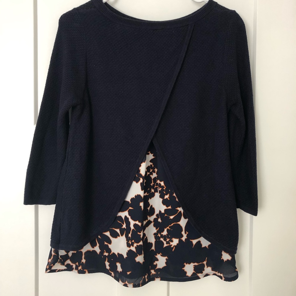 The Limited Navy 3/4 Sleeve Top with Orange & White Accent, Size X-Small